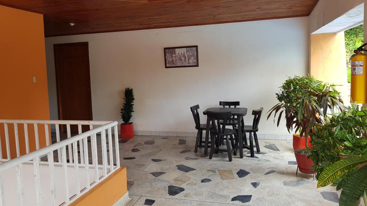 Balneario Chorillano Hotel Villavicencio Eksteriør billede